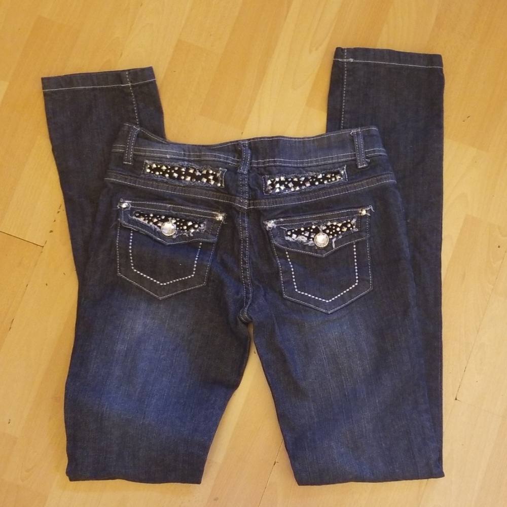 BCBG Skinny Jean's Dark Wash W/Silver Studs 7